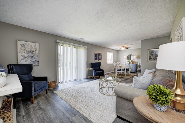 Ivy Knoll Apartments, Indianapolis, IN 46250 - photo 2