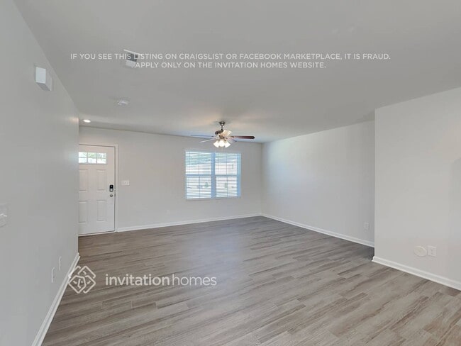 3015 Bouquet St, Charlotte, NC 28215 - photo 4