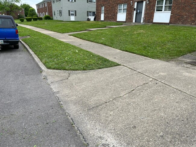 3531 Otterbein Ave unit B, Dayton, OH 45406 - photo 5