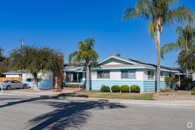Some of the mid 20th century homes in West Delano are ranch style.