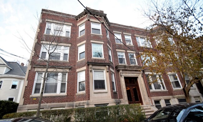 25 Gibbs St, Brookline, MA 02446 - photo 2