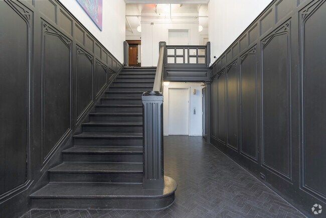 Clay & Tiffany, Portland, OR 97201 - photo 5