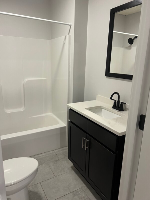 369 Haverhill St unit 403, Lawrence, MA 01840 - photo 3