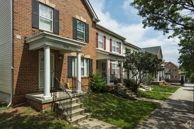 The Washington Highlands are a walkable neighborhood with plenty of sidewalks.