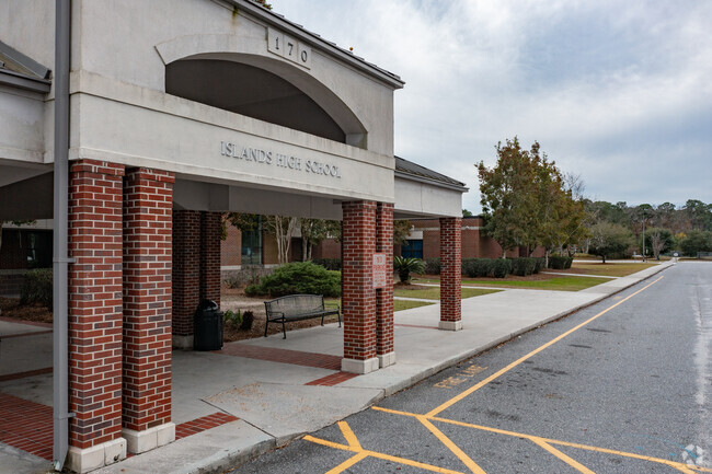 Islands High School is located on Whitmarsh Island.
