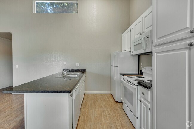 SORRENTO, Stockton, CA 95207 - photo 5