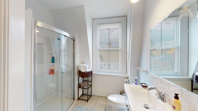 39 Cypress St unit 2, Brookline, MA 02445 - photo 6