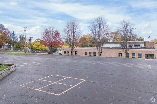 Willow Springs Elementary has 370 students.