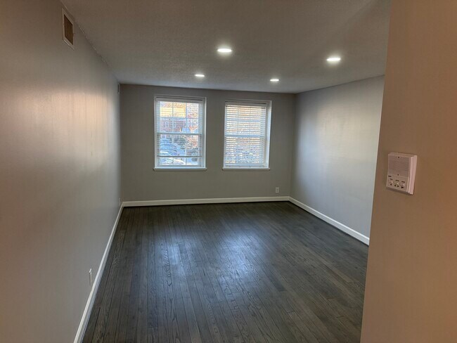 3062 S Buchanan St unit 3062 S. Buchanan Str, Arlington, VA 22206 - photo 5