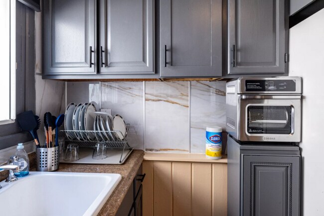 Ave unit 1st Fl, Queens, NY 11422 - photo 4