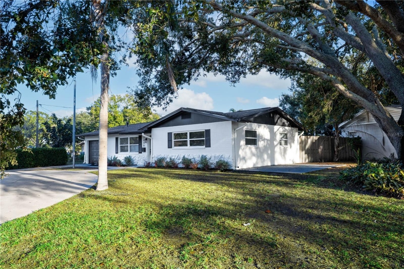 2050 67th Ave N, Saint Petersburg, FL 33702 - photo 1