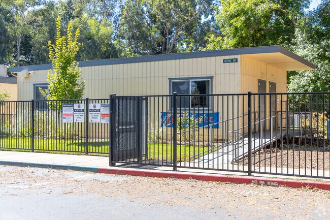 Rosedale Elementary School  is a public school.
