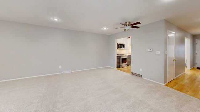 7493 W Cedar Cir, Lakewood, CO 80226 - photo 2