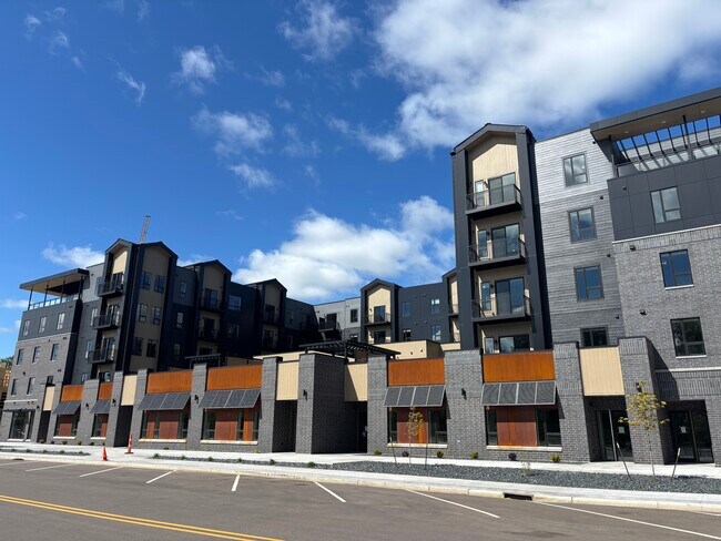 Cannery Square North, Eau Claire, WI 54703 - photo 5