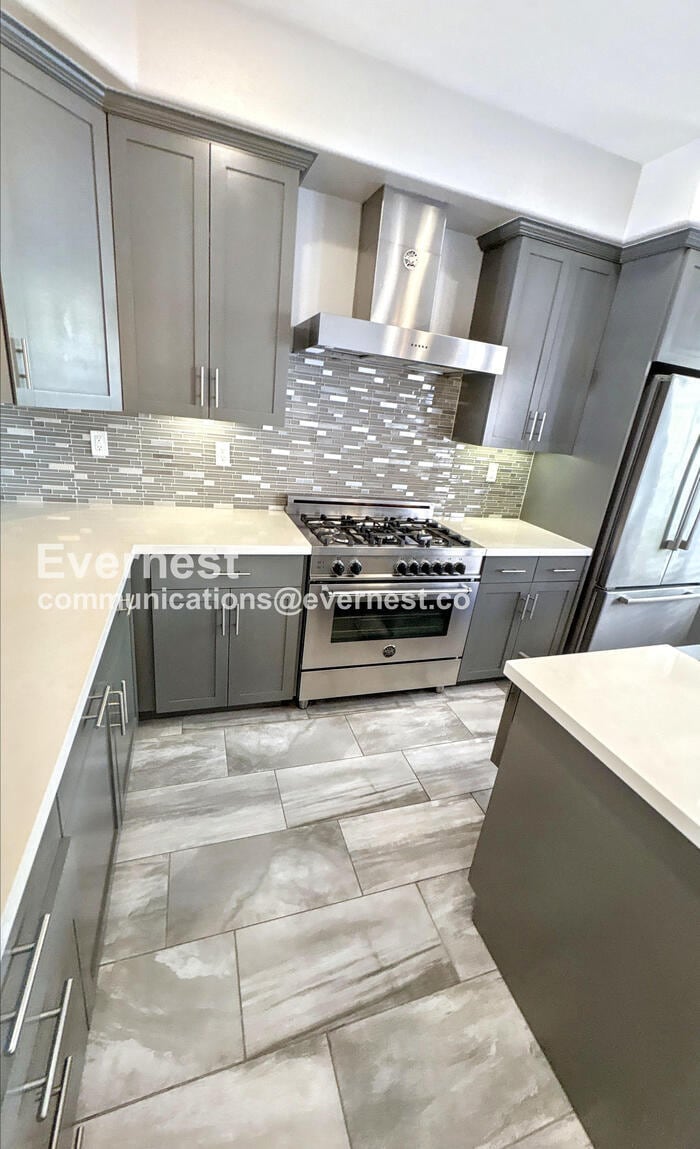 404 Longden Ave, San Mateo, CA 94403 - photo 1