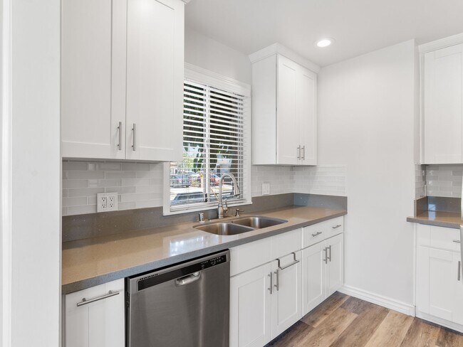 1340 W Parade St unit 1, Long Beach, CA 90810 - photo 7