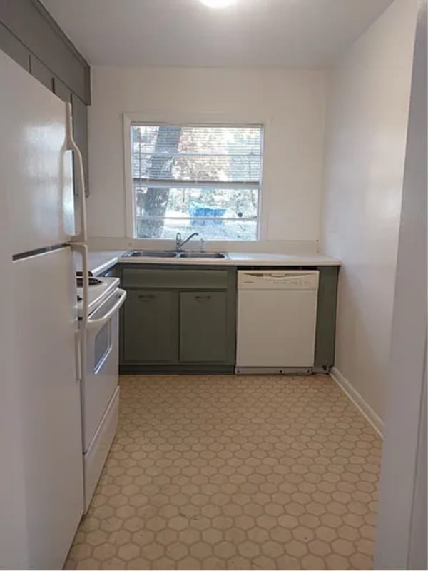 239 Waddell Cir, Oak Ridge, TN 37830