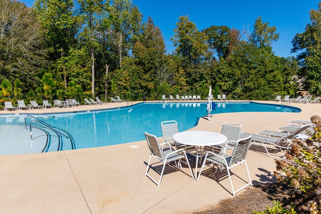 Camden Ridge is one of the only communities in Auburn that has its own neighborhood pool.