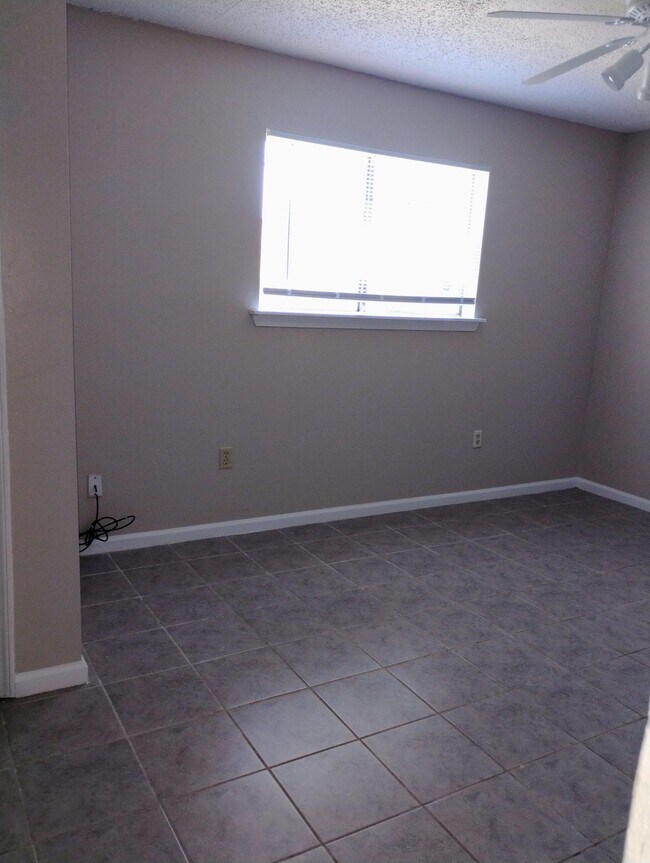 1714 Cedar Lake Dr unit B, Baton Rouge, LA 70808 - photo 4