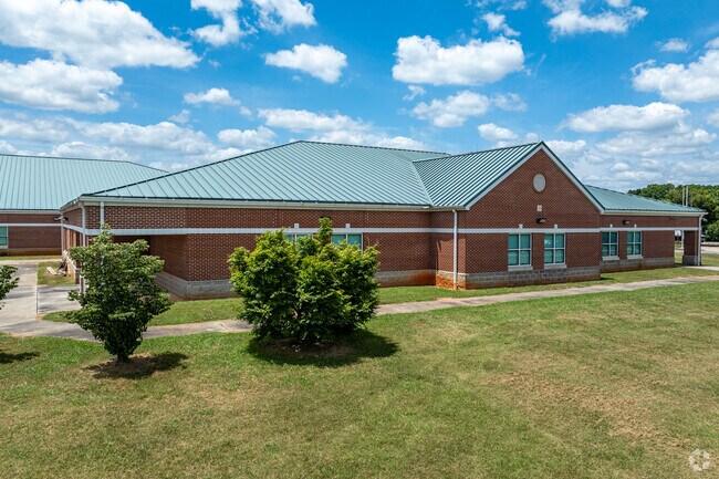 Lincoln Elementary School serves over 300 students in Rockingham County, NC.