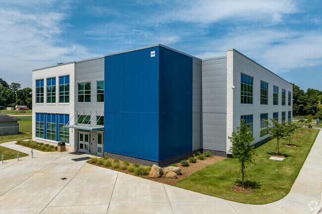 Newly expanded, Garinger High School offers fantastic opportunity to Coliseum Drive students.