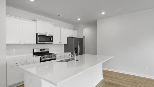 454 Tulip Poplar Dr, Moncks Corner, SC 29461 - photo 4