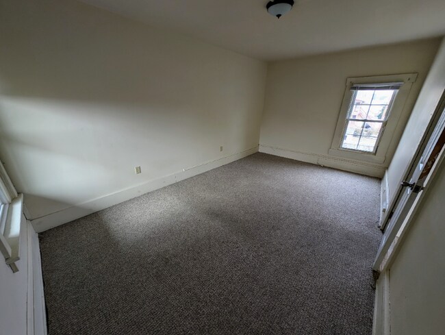 634 Susquehanna Ave unit 634 Susq - Apt 6, Sunbury, PA 17801 - photo 7