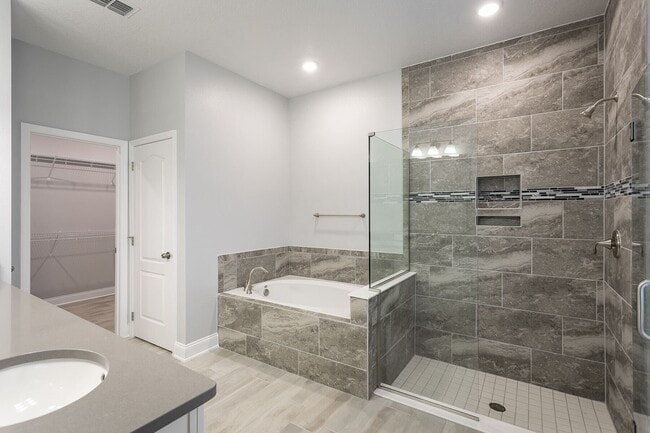 2711 Ravencliffe Terrace, Oviedo, FL 32765 - photo 4