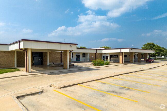 Navarro Elementary School is a great place to learn, grow, and succeed!