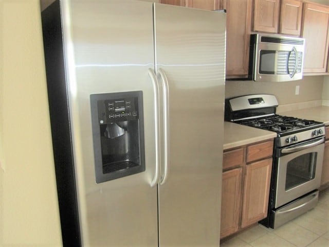 946 Spring Valley Rd NE, Rio Rancho, NM 87144 - photo 2