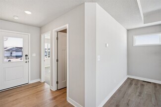 25135 Bluebird Cir, Adel, IA 50003