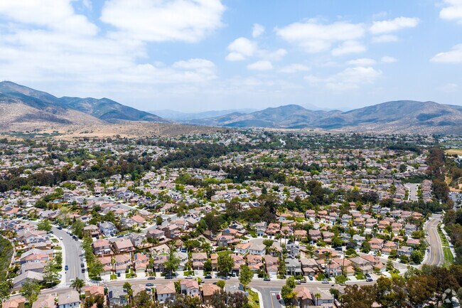 Rolling Hills Ranch is surrounded by majestic hills and new construction homes.