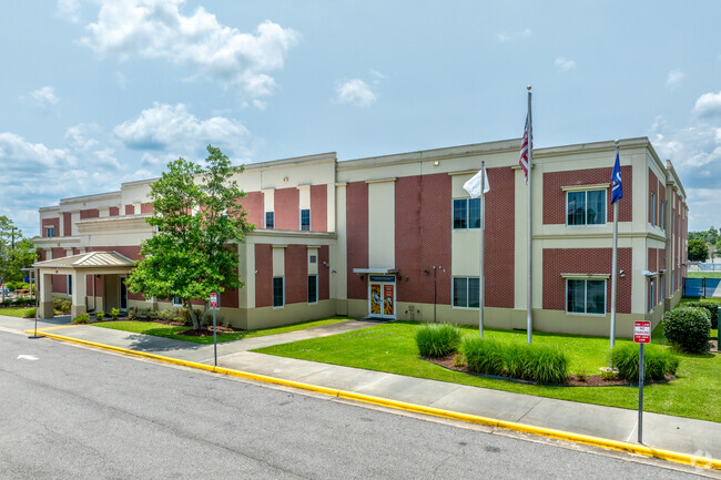 Lafayette Renaissance Charter Academy builds strong minds and bright futures.