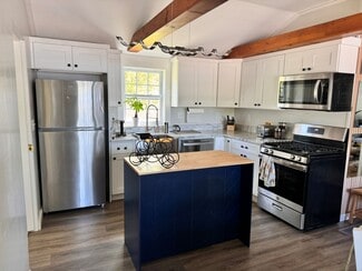16 Gorham Dr, Dunbarton, NH 03046