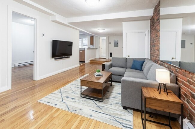 17 Cumberland St unit B, Boston, MA 02115 - photo 5