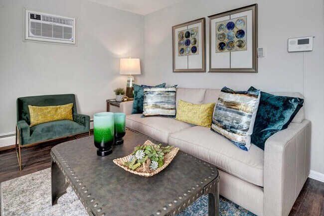 Dublin Plaza, Columbus, OH 43215 - photo 3