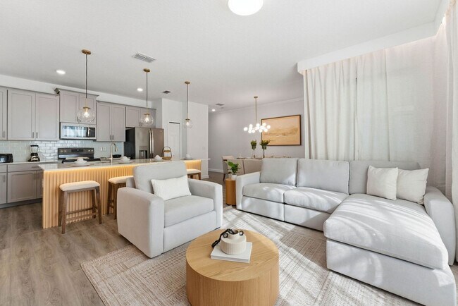 428 Ocean Course Ave unit ID1372315P, Kissimmee, FL 34747 - photo 2