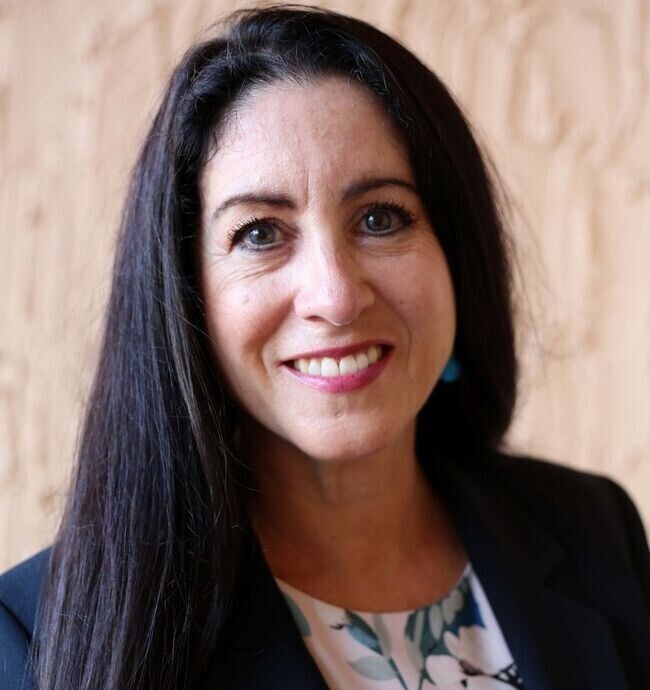 Michelle (Davis) Dahl