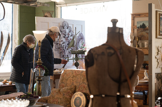 Off The Common Antiques makes a great sopping destination for South Grafton residents.
