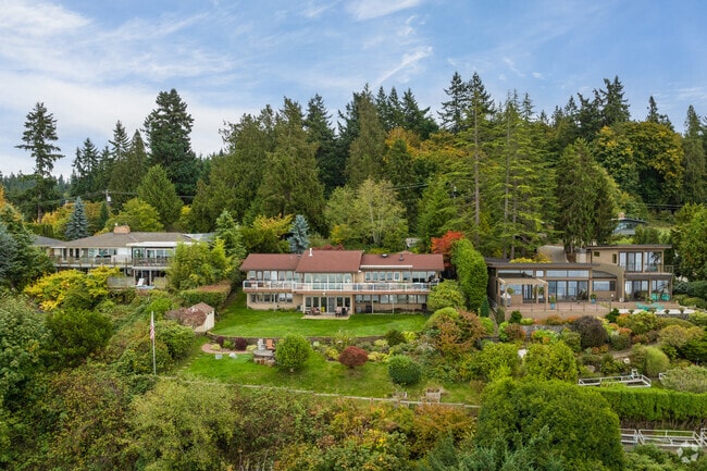 Luxury homes line the hillside streets of Talbot Park.