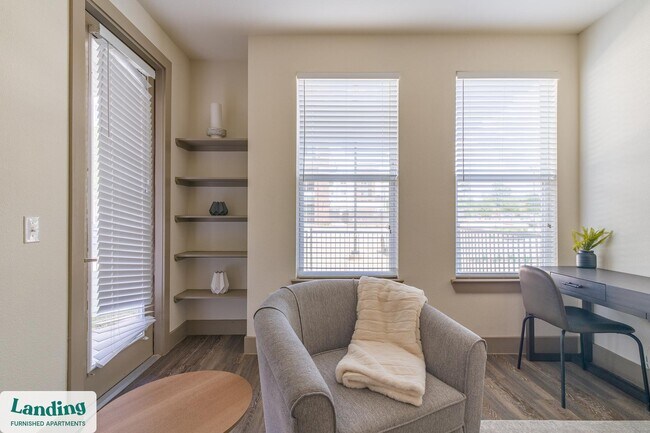 300 Enclave Dr unit 2103.1406004, Conroe, TX 77384 - photo 3