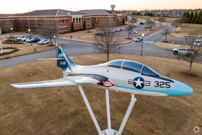 The Mascot of James Clemens High School in Madison Alabama is the Jets.