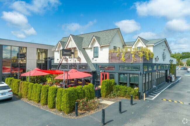 Franklin residents love Beau's Grillery for an afternoon chat or business meeting.