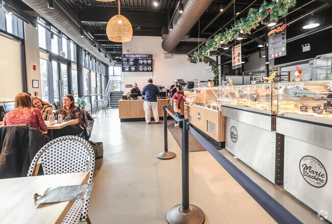 Marie Blachère is a French bakery and cafe in Great Neck, NY.