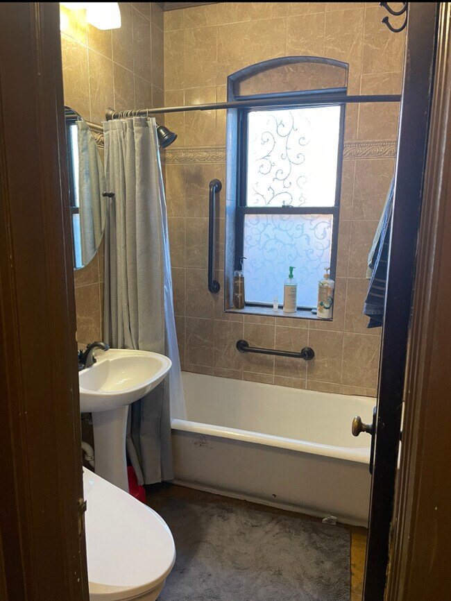 1820 1st Ave S unit 302, Minneapolis, MN 55403 - photo 5