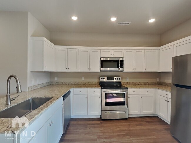 421 Citation St, Centerton, AR 72719 - photo 7