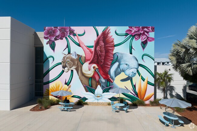 Lakeside South has some great murals.