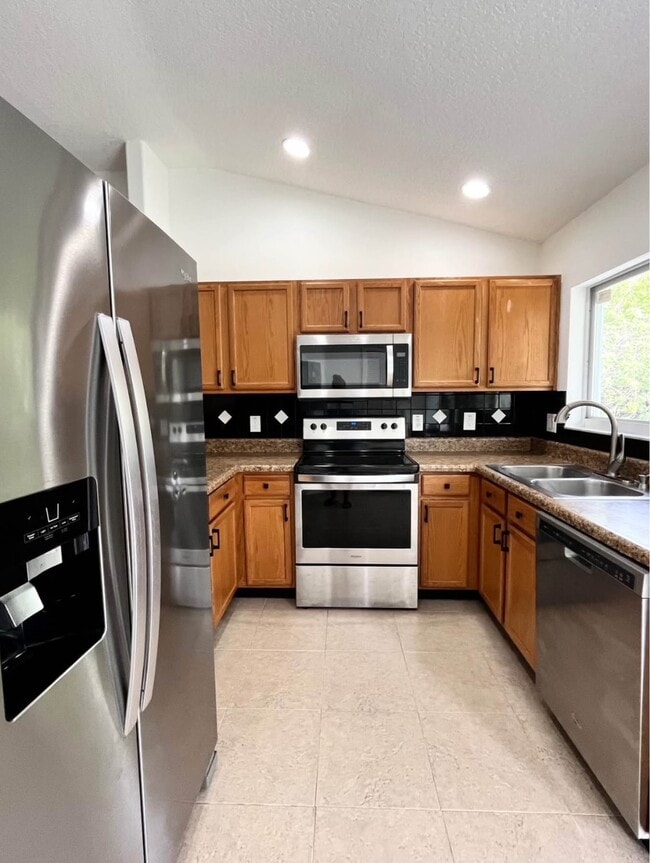 13927 Corrine Key Place, Orlando, FL 32824 - photo 5