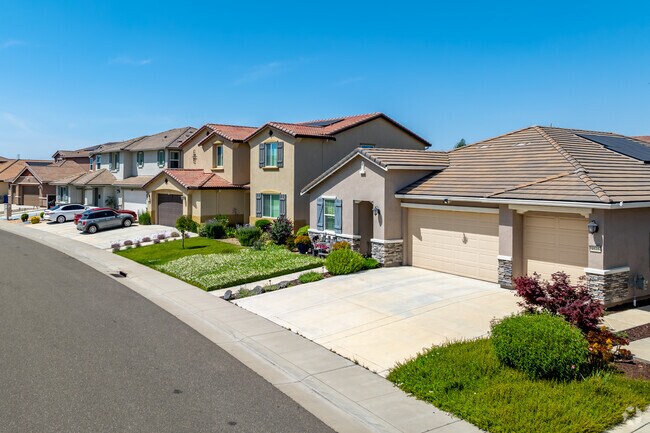 New traditional homes in South East Elk Grove range from $650,000 to $850,000.
