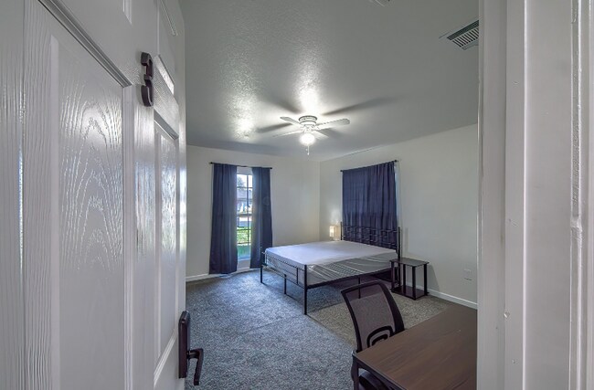 4906 Melvin Dr, San Antonio, TX 78220 - photo 5